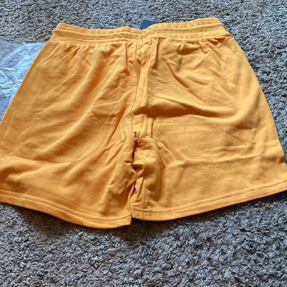 Mens Fabletics Shorts - Picture 5 of 5